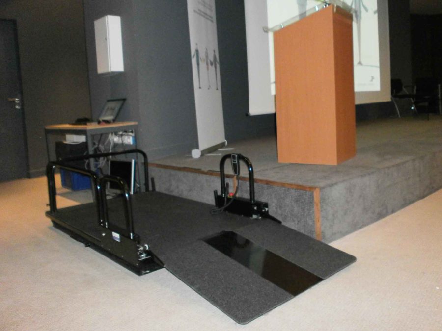 Stage access elevator platform rentals for the disabled and elderly France