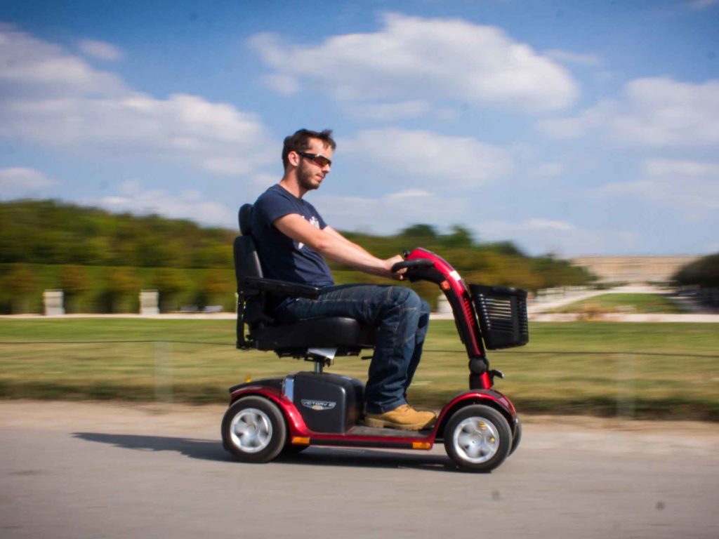 Electric mobility scooter rental for people with difficulty walking